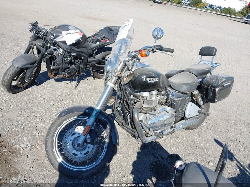 TRIUMPH BONNEVILLE 2006