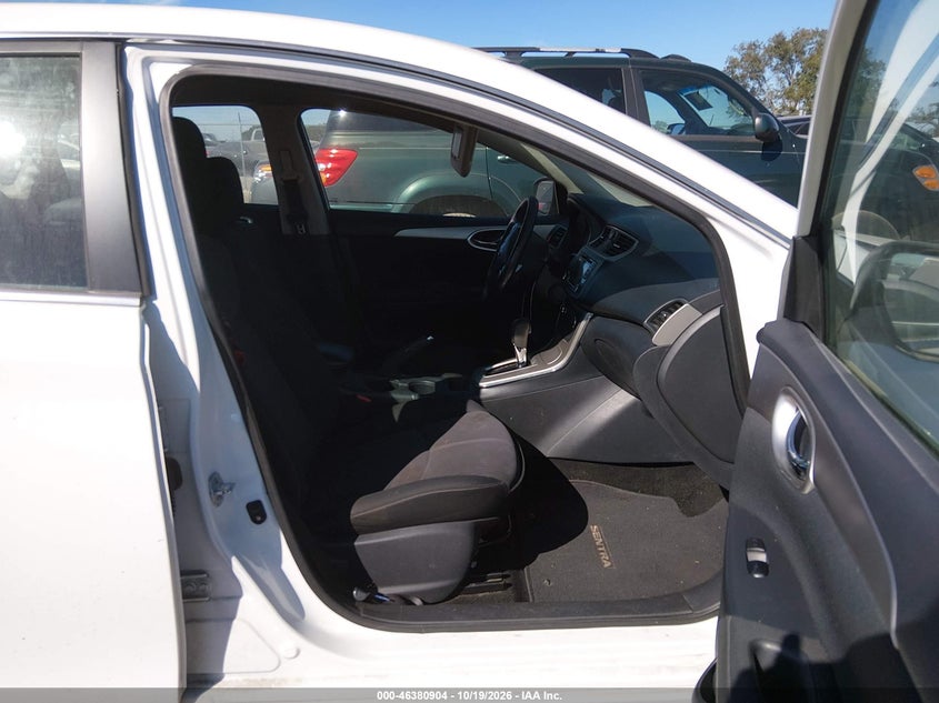 2015 NISSAN SENTRA SV · Фото 5