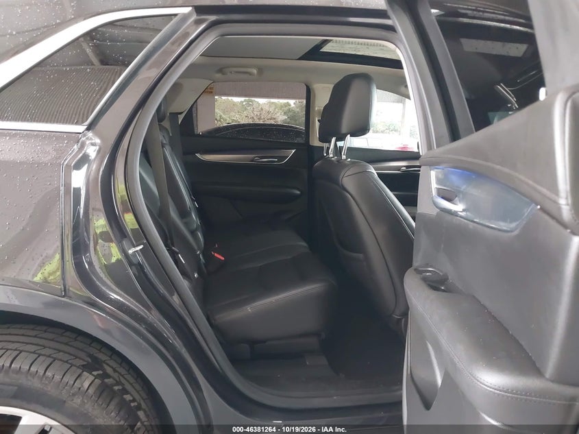 CADILLAC XT5 - zdjęcie 8