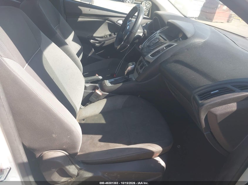 FORD FOCUS 2014 VIN 1FADP3F26EL124230