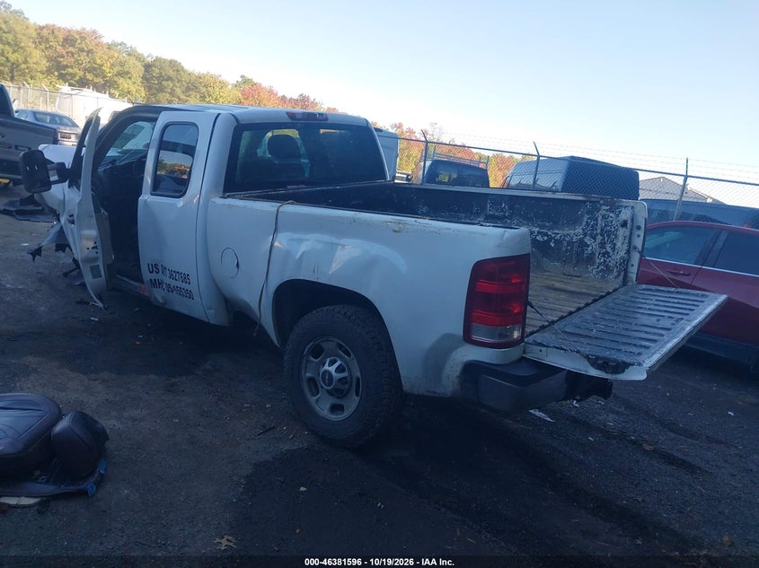 Vin: 1gt22zcg5bz278195, lot: 46881943, gmc sierra 2500hd work truck 20113