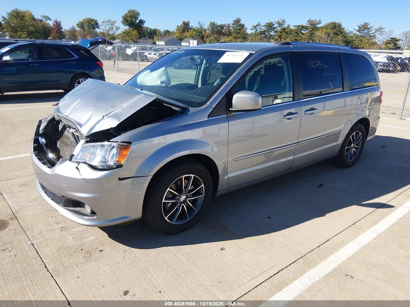 2017 Dodge Grand Caravan Sxt, Удар спереди, IAAI, VIN 2C4RDGCG3HR625670 — фото 2