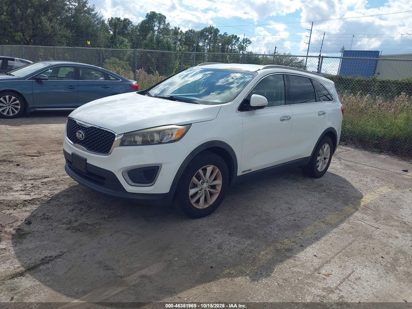 2016 Kia Sorento 3.3L Lx, Повреждение двигателя, IAAI, VIN 5XYPGDA52GG043285 — фото 2