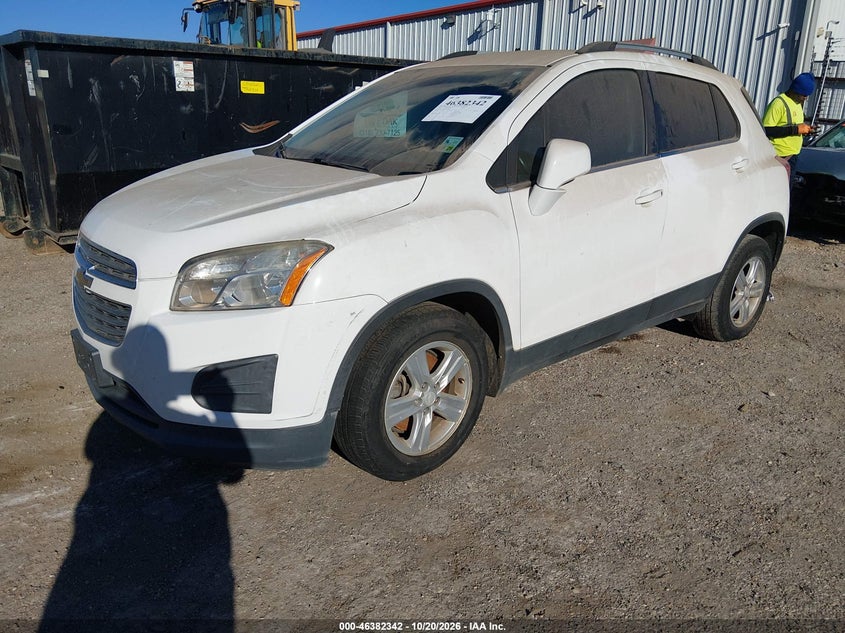 2015 Chevrolet Trax Lt, Normal Wear & Tear, IAAI, VIN 3GNCJLSB7FL248047 — photo 2