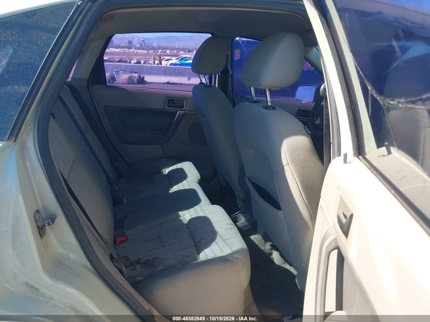 FORD FOCUS 2011 VIN 1FAHP3FN4BW161895