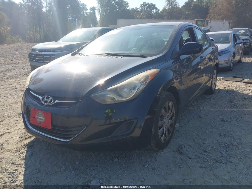 2012 Hyundai Elantra Gls, Rear, IAAI, VIN 5NPDH4AE6CH071884 — photo 2