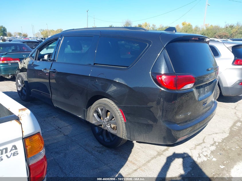 Vin: 2c4rc1eg6jr168274, lot: 46883342, chrysler pacifica touring l plus 20183