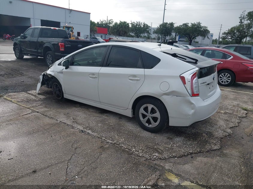 Vin: jtdkn3du4e0388088, lot: 46883470, toyota prius two 20143