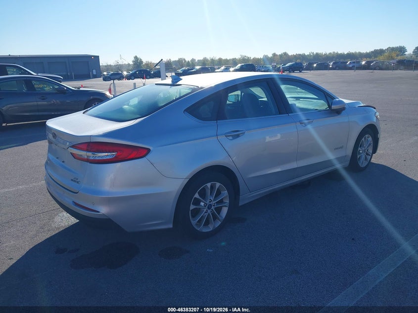 Vin: 3fa6p0lu0kr226388, lot: 46883554, ford fusion hybrid se 20194