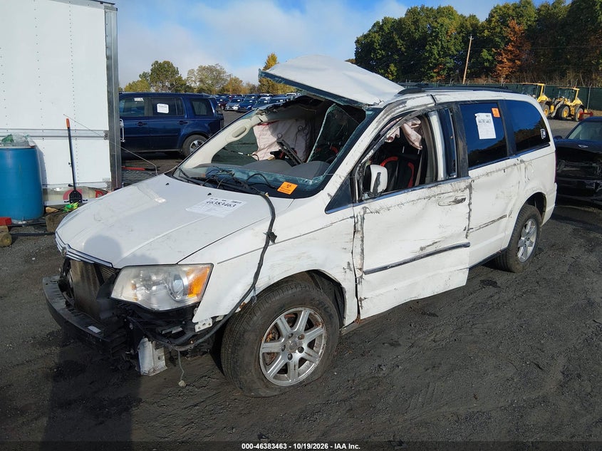 Vin: 2a4rr5d17ar279221, lot: 46883810, chrysler town & country touring 20102