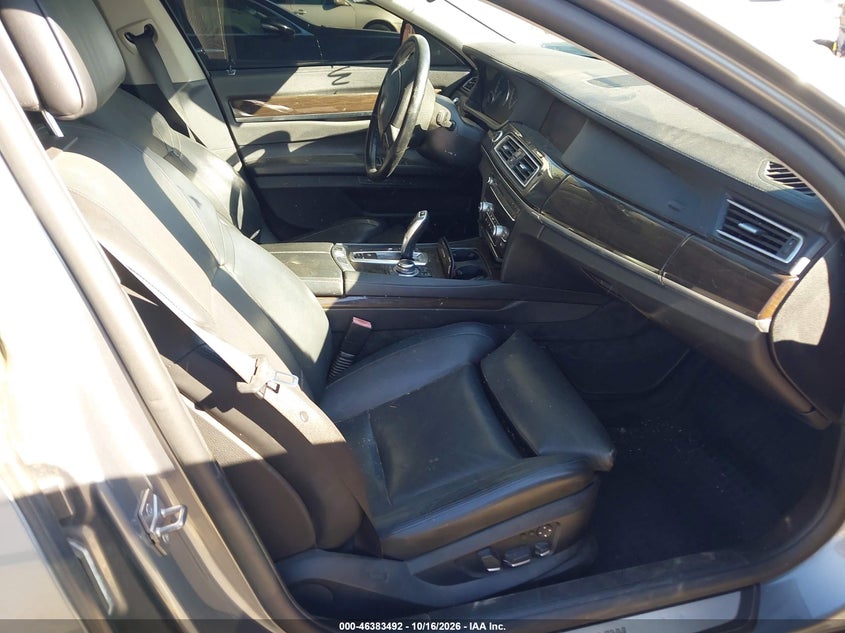 2011 BMW 750LI · Фото 5
