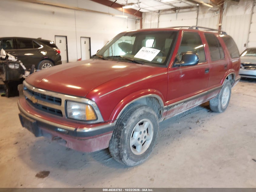 1996 Chevrolet Blazer, Обычный износ, IAAI, VIN 1GNDT13W3T2274162 — фото 2