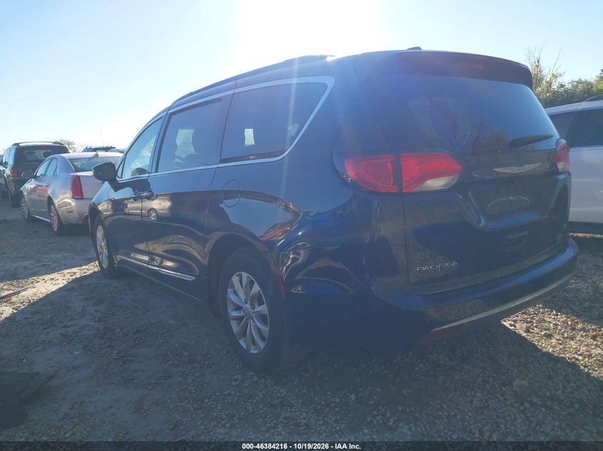 Vin: 2c4rc1bg8hr821329, lot: 46884564, chrysler pacifica touring-l 20173
