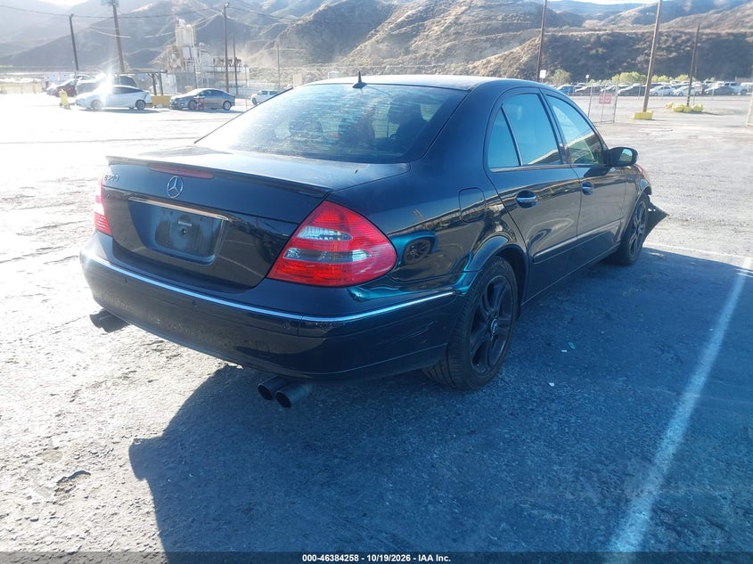 2005 MERCEDES-BENZ E 500 · Фото 4