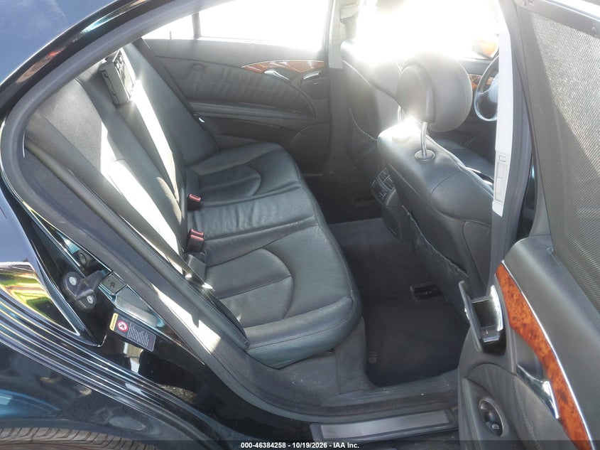 2005 MERCEDES-BENZ E 500 · Фото 8