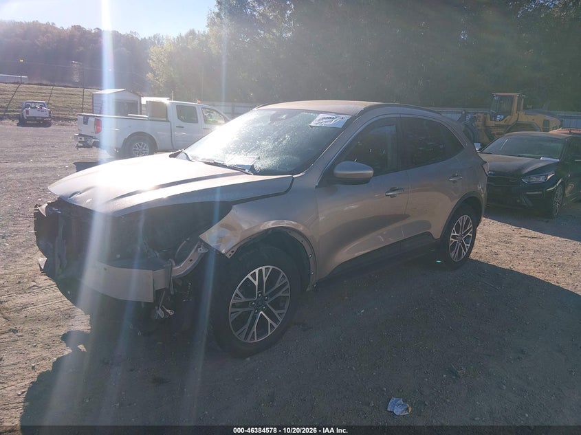 2020 Ford Escape Sel, Front End, IAAI, VIN 1FMCU9H63LUA13235 — photo 2