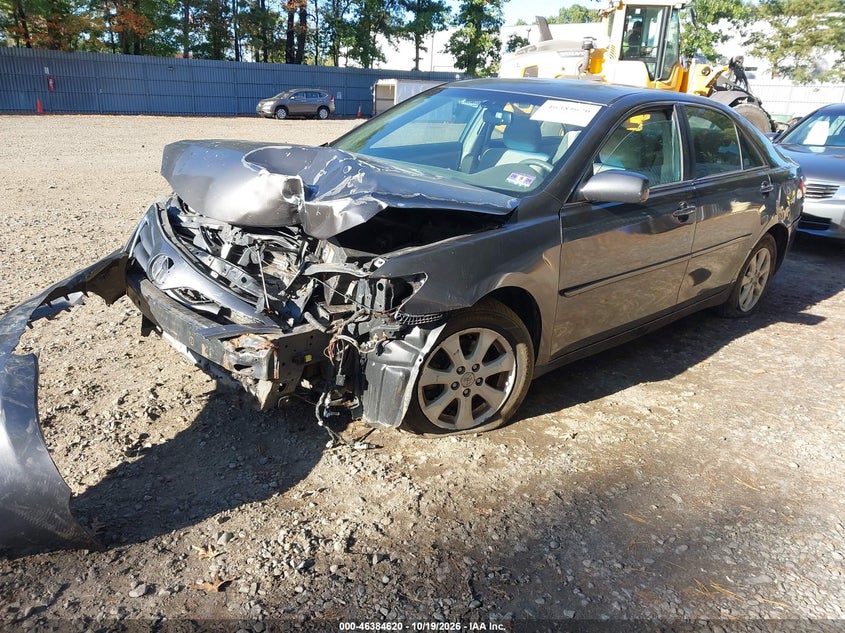 2011 Toyota Camry Le, Front End, IAAI, VIN 4T1BF3EK6BU670274 — photo 2
