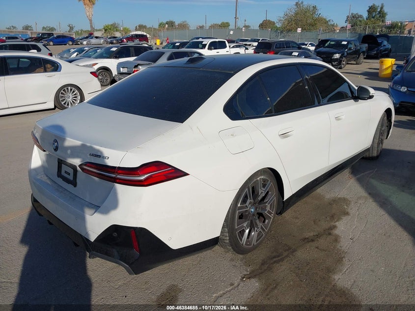 Vin: wby33fk07rcr85024, lot: 46885032, bmw i5 edrive40 20244