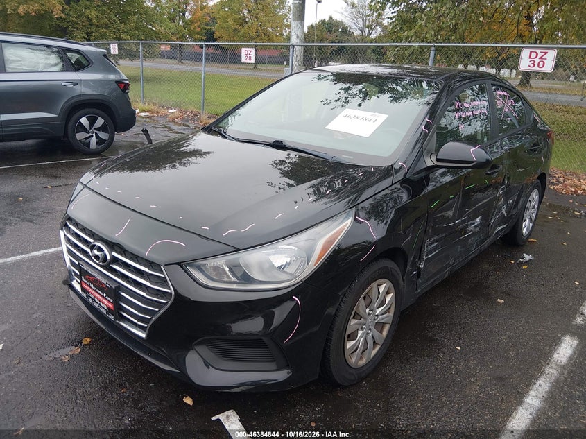 Vin: 3kpc24a33ke051221, lot: 46885193, hyundai accent se 20192