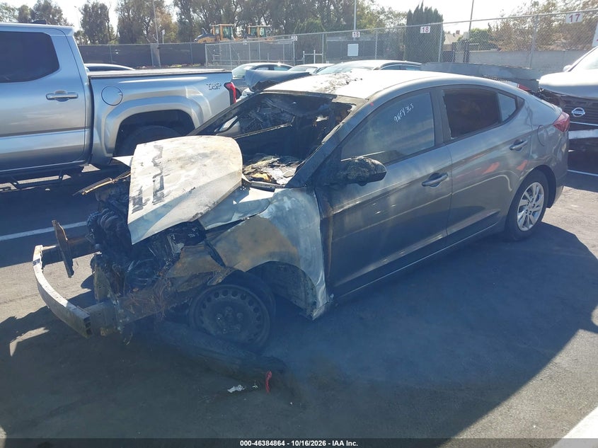 2018 Hyundai Elantra Se, Interior Burn, IAAI, VIN KMHD74LF4JU451636 — фото 2