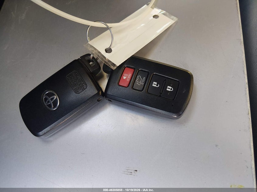 TOYOTA RAV4 - zdjęcie 11
