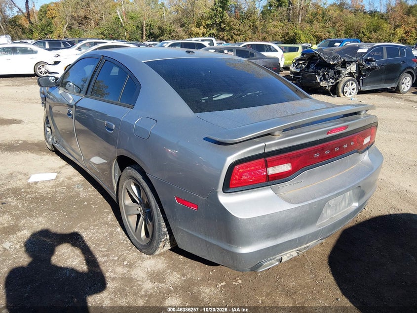 Vin: 2c3cdxbg5dh726477, lot: 46886604, dodge charger se 20133