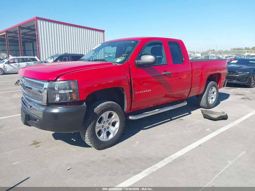2010 Chevrolet Silverado 1500 Work Truck, Right Front, IAAI, VIN 1GCSCPEX0AZ165607 — photo 2