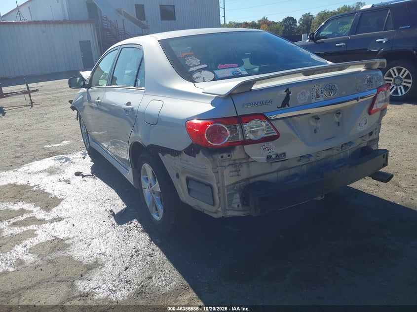 Vin: 2t1bu4ee2dc110925, lot: 46887033, toyota corolla s 20133