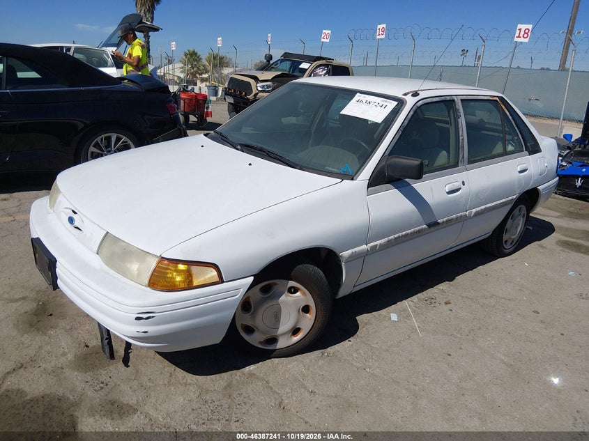 1994 Ford Escort Lx/Sport, Обычный износ, IAAI, VIN 1FARP14J6RW274301 — фото 2
