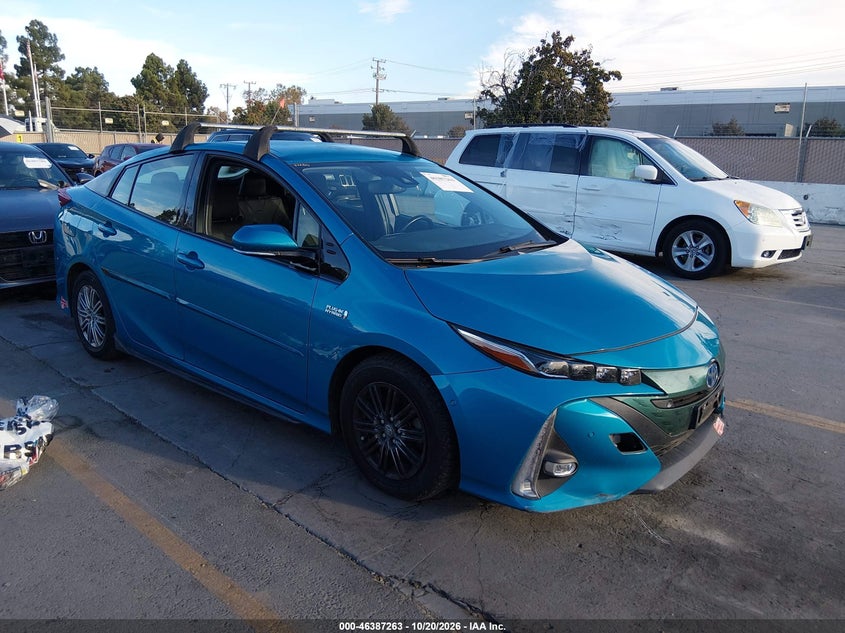 TOYOTA PRIUS PRIME - zdjęcie 1