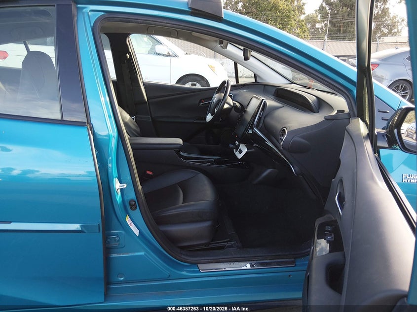 TOYOTA PRIUS PRIME - zdjęcie 5