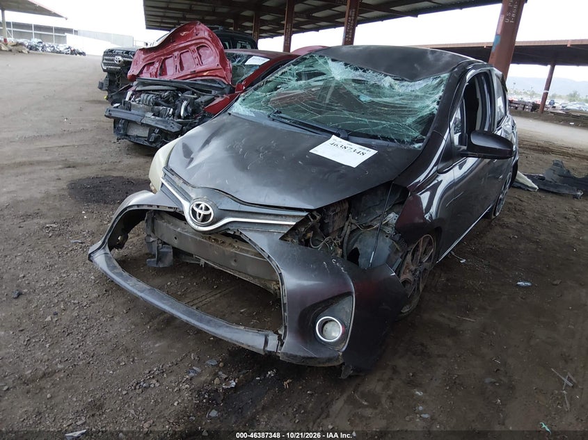 Vin: vnkktud34fa025800, lot: 46887695, toyota yaris se 20152