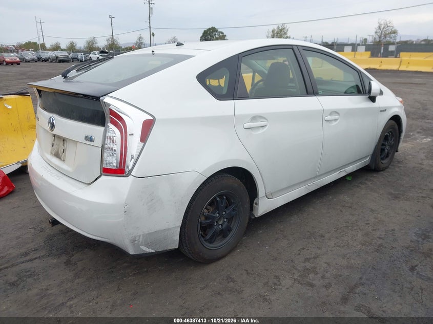 Vin: jtdkn3du7f0470690, lot: 46887760, toyota prius two 20154