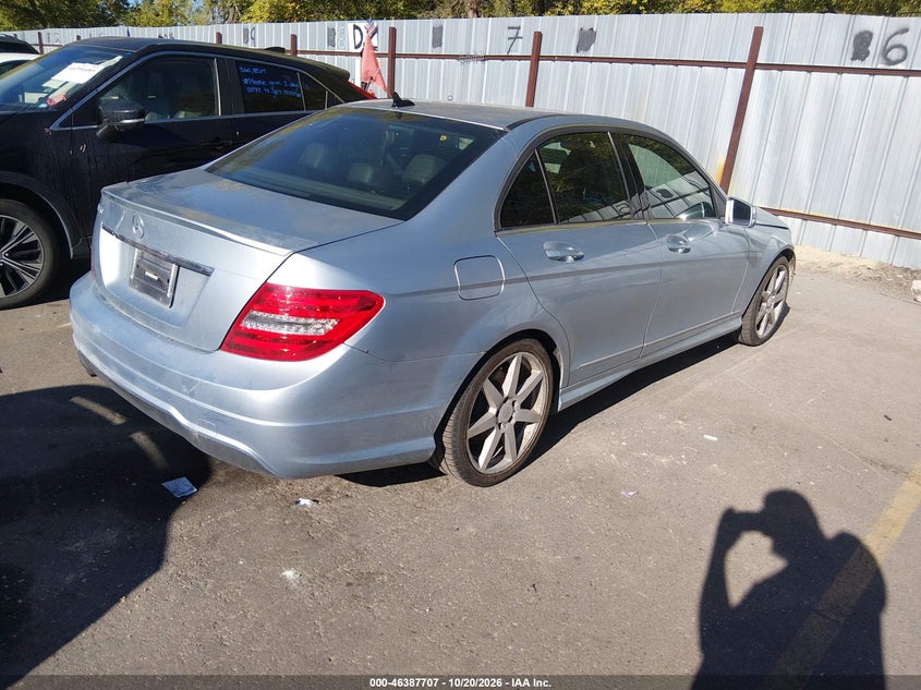 Vin: wddgf4hb1eg245100, lot: 46888054, mercedes-benz c 250 sport 20144
