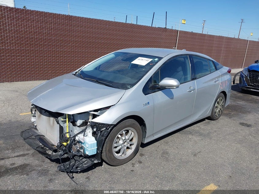 Vin: jtdkarfp7l3144081, lot: 46888097, toyota prius prime le 20202