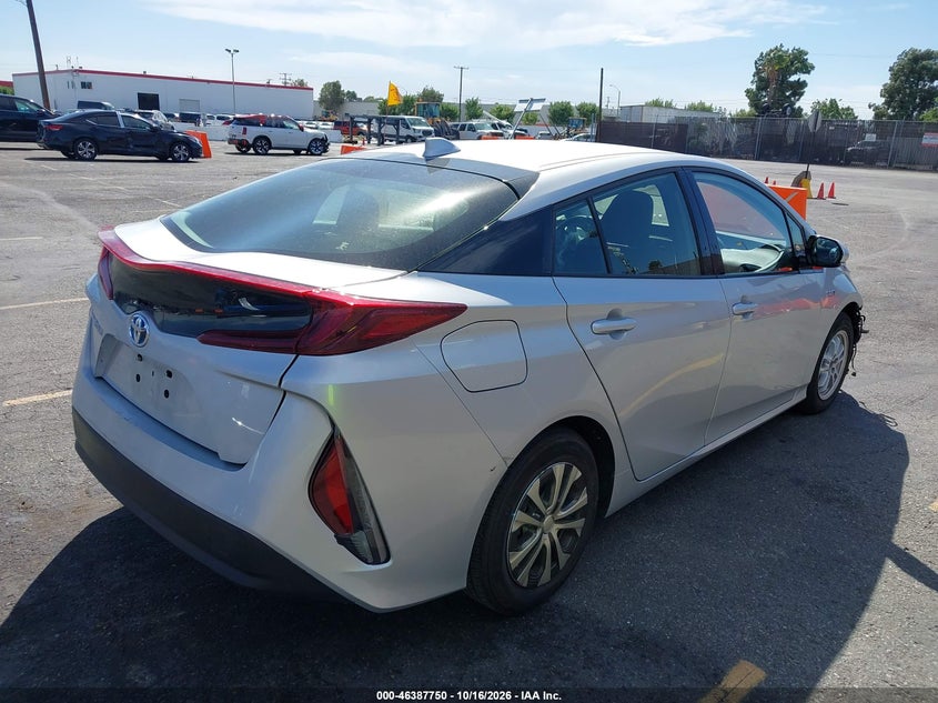 Vin: jtdkarfp7l3144081, lot: 46888097, toyota prius prime le 20204