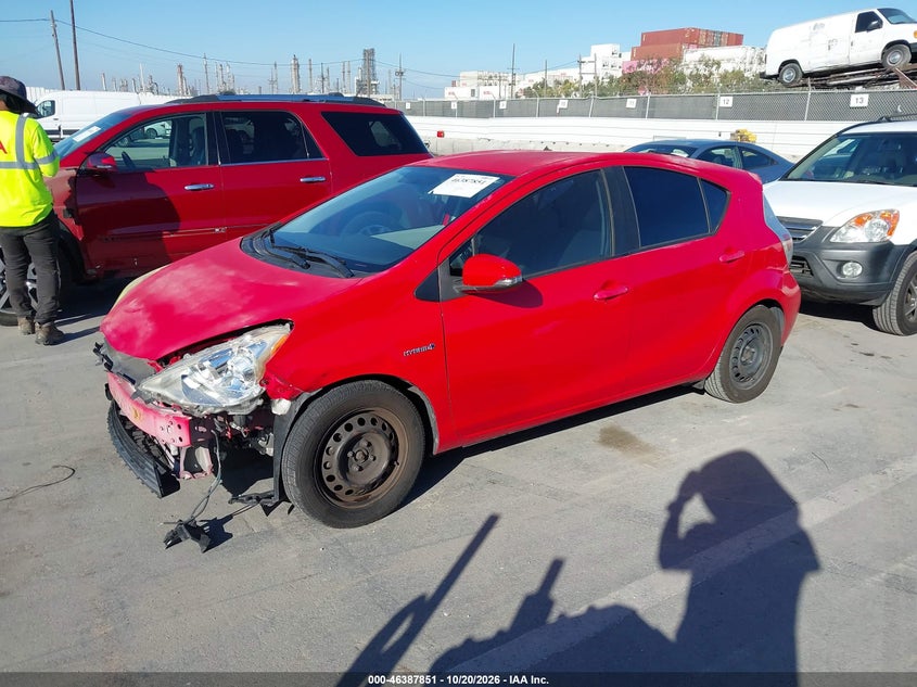 Vin: jtdkdtb37d1530777, lot: 46888198, toyota prius c two 20132