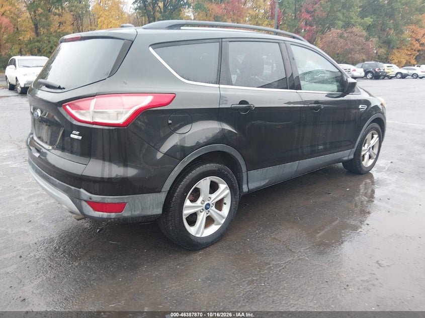 2015 FORD ESCAPE SE · Фото 4