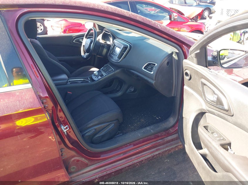 2015 CHRYSLER 200 LIMITED · Фото 5