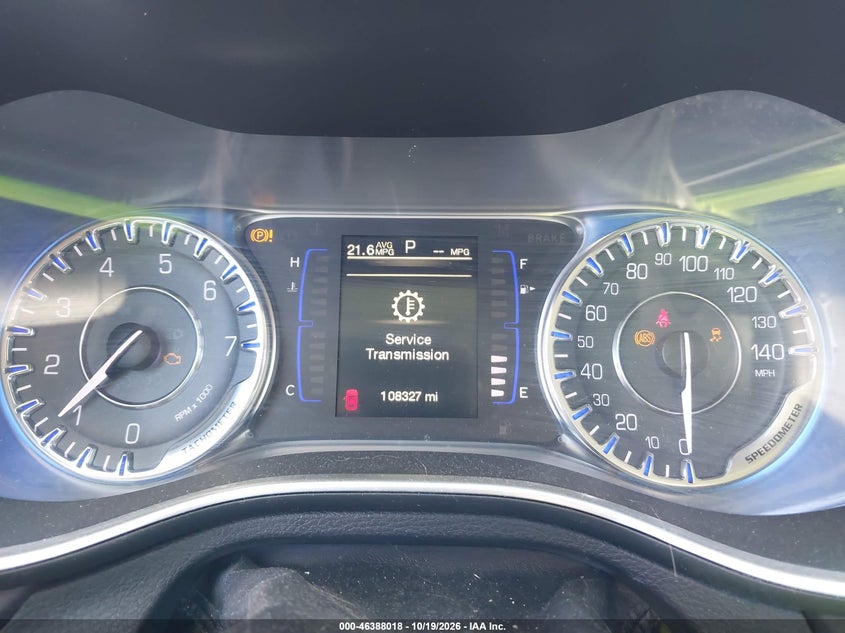 2015 CHRYSLER 200 LIMITED · Фото 7