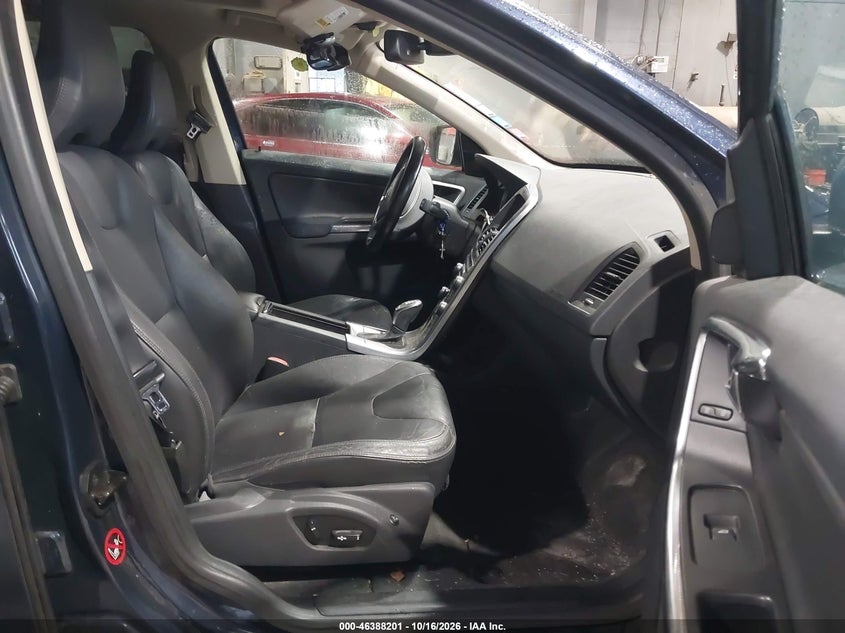 VOLVO XC60 2013 VIN YV4940DZ5D2405685