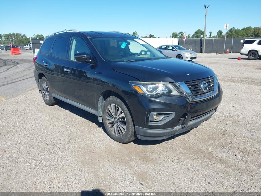 2017 Nissan Pathfinder SV