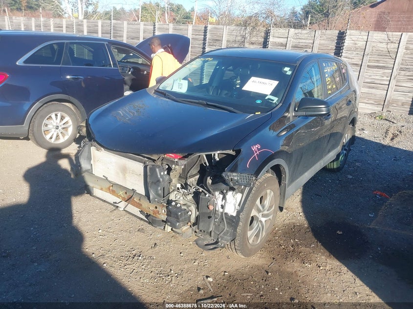 Vin: 2t3bfrev3jw828928, lot: 46889033, toyota rav4 le 20182