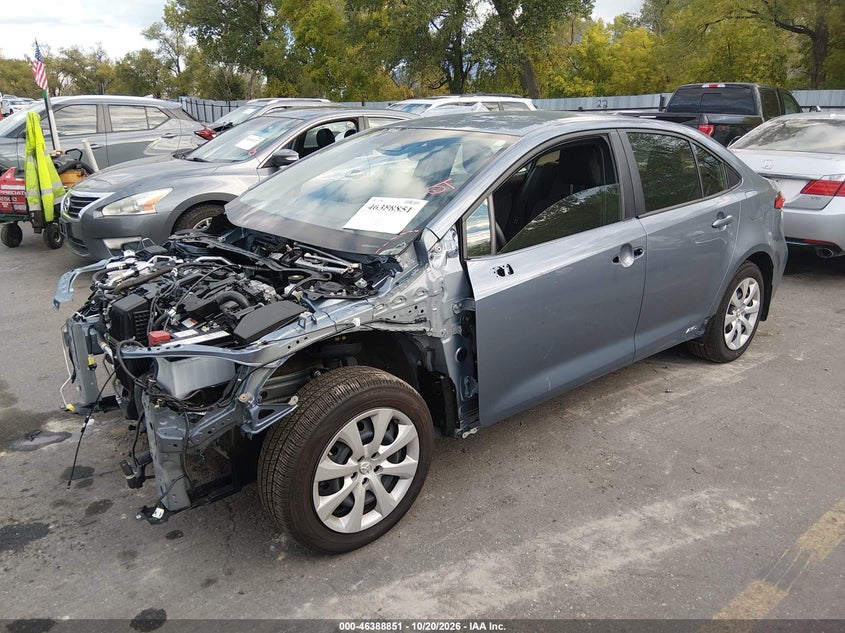 2025 Toyota Corolla Hybrid Le, Front End, IAAI, VIN JTDBDMHE6S3025264 — photo 2
