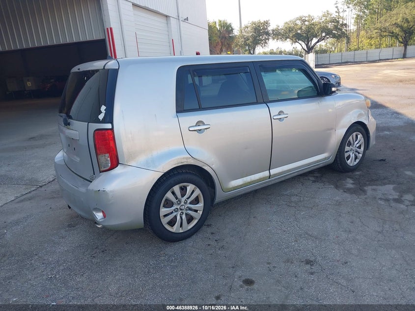 2012 SCION XB · Фото 4