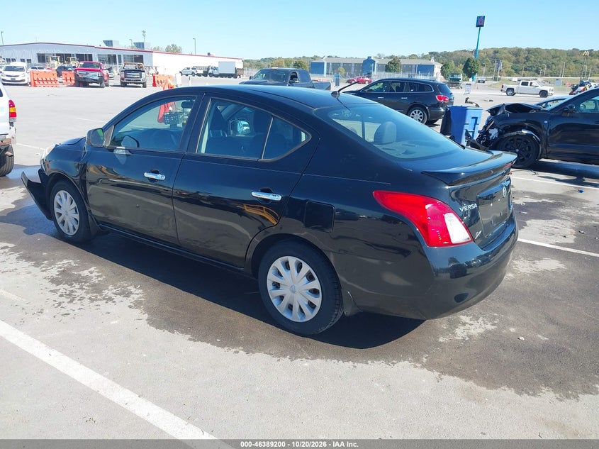 Vin: 3n1cn7ap2dl882030, lot: 46889558, nissan versa 1.6 sv 20133