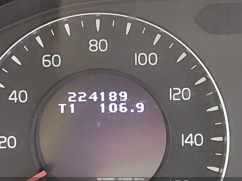 2011 VOLVO XC60 3.2/3.2 R-DESIGN · Фото 7