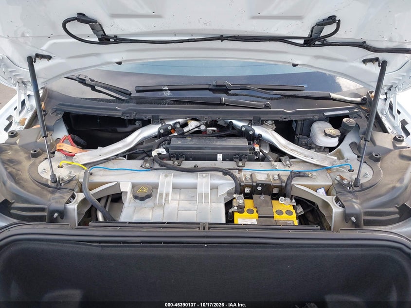 TESLA MODEL S - zdjęcie 10