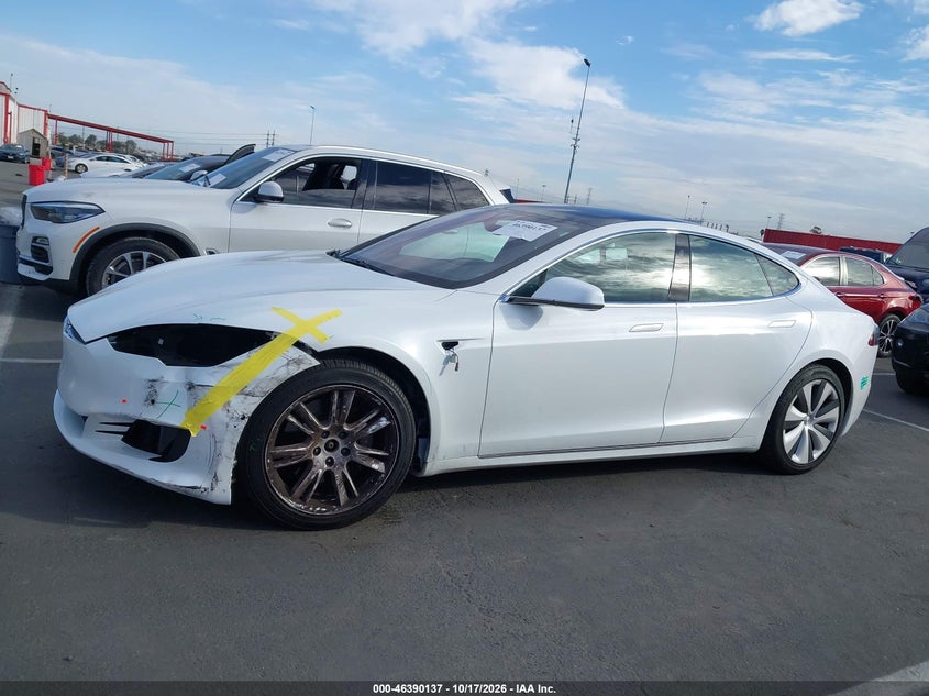 TESLA MODEL S - zdjęcie 14
