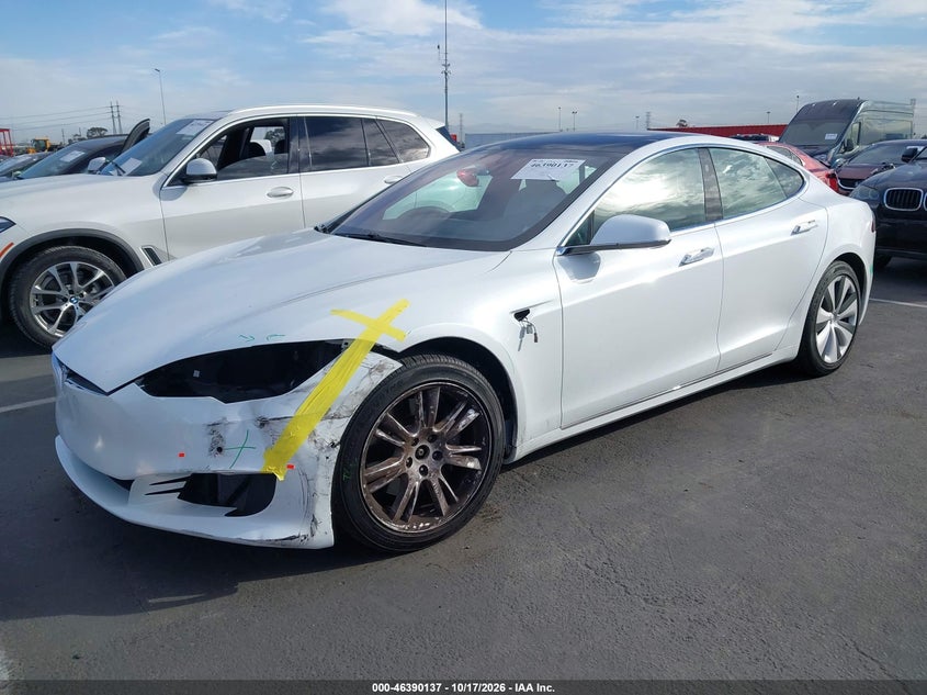 TESLA MODEL S - zdjęcie 2